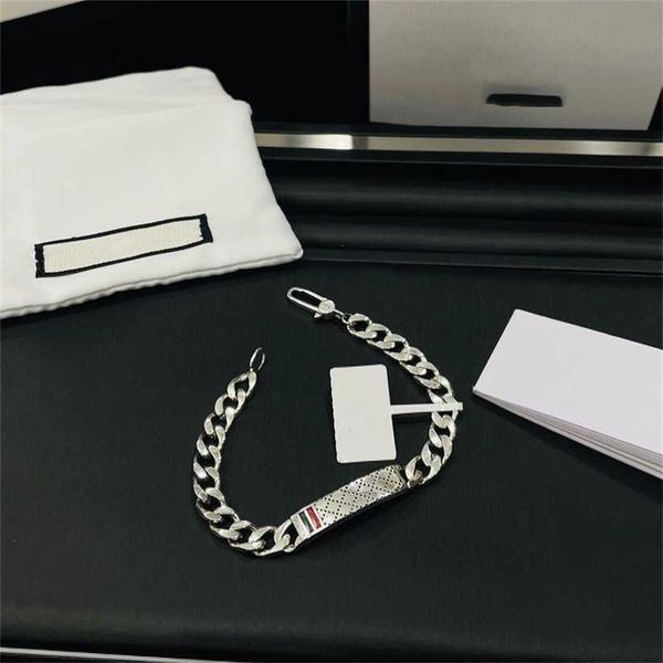 2023 designer new jewelry sterling silver classic double single button letter g-type bracelet first generation, Black
2023 designer new jewelry sterling silver classic double single button letter g-type bracelet first generation, Black