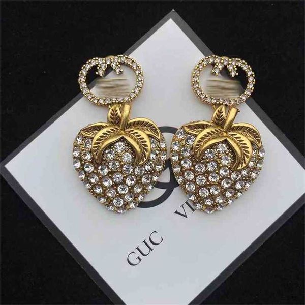 2023 designer new gujia full diamond strawberry bronze tassel earrings net red same style double g925 silver needle, Golden
2023 designer new gujia full diamond strawberry bronze tassel earrings net red same style double g925 silver needle, Golden
