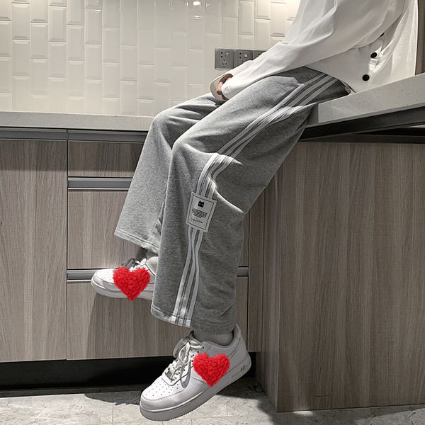 mens pants autumn summer baggy sweatpants men joggers hip hop streetwear black grey wide leg straight mens casual track pants 230317
mens pants autumn summer baggy sweatpants men joggers hip hop streetwear black grey wide leg straight mens casual track pants 230317