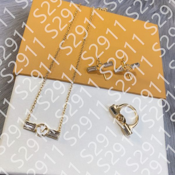 designer pendant jewelry necklaces gold plated v letter crystal rhinestone luxury brand choker pendant necklace earrings jewelry accessories, Slivery;golden
designer pendant jewelry necklaces gold plated v letter crystal rhinestone luxury brand choker pendant necklace earrings jewelry accessories, Slivery;golden