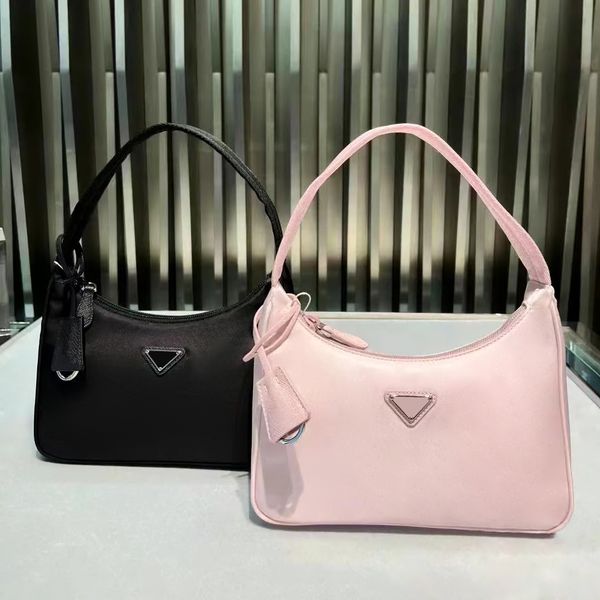 shoulder bag women's saffiano reedition 2000 nylon shoulder bag luxury the tote handbag beach envelope crossbody designer bags man canv
shoulder bag women's saffiano reedition 2000 nylon shoulder bag luxury the tote handbag beach envelope crossbody designer bags man canv