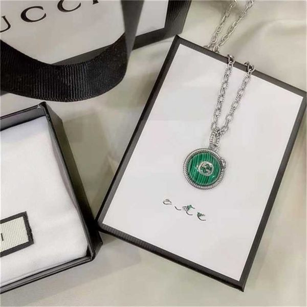 2023 designer new fashion jewelry zhigujia 925 silver peacock green double snake necklace, men's and women's sweater chain
2023 designer new fashion jewelry zhigujia 925 silver peacock green double snake necklace, men's and women's sweater chain