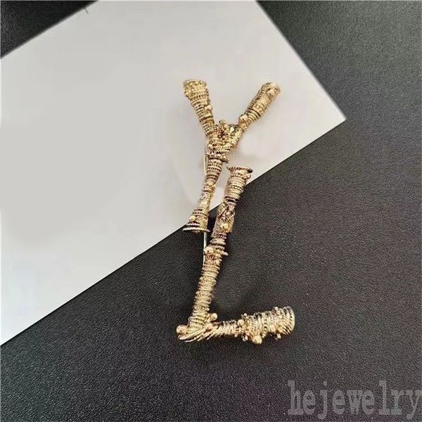brass color textured alloy classical brooches retro style elegant for ladies party important occasions metallic luster charm designer brooch, Gray
brass color textured alloy classical brooches retro style elegant for ladies party important occasions metallic luster charm designer brooch, Gray