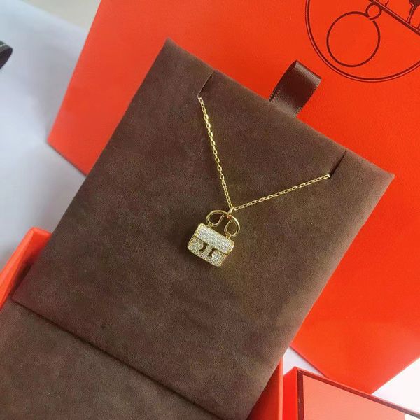 high-quality men's and women's style h necklace fashion designer titanium steel necklace valentine's day gift luxury jewelry, Silver
high-quality men's and women's style h necklace fashion designer titanium steel necklace valentine's day gift luxury jewelry, Silver