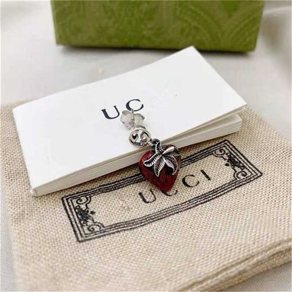 2023 designer new fashion jewelry s925 silver double stereo strawberry single side earrings, Golden
2023 designer new fashion jewelry s925 silver double stereo strawberry single side earrings, Golden