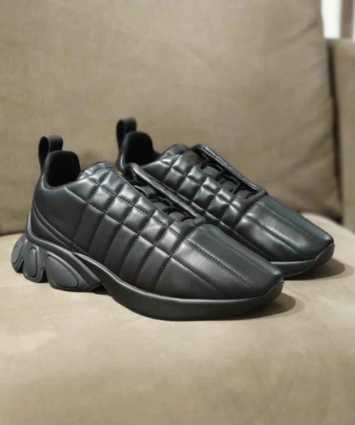 brand 23s/s sports-inspired quilted leather classic casual sneaker shoes check calf leather white black nude blue brand outdoor runner sport
brand 23s/s sports-inspired quilted leather classic casual sneaker shoes check calf leather white black nude blue brand outdoor runner sport