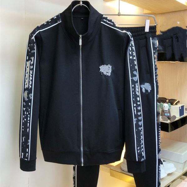 casual men's tracksuits suit 2023 medusa two-piece suit coat hoodie trousers alphabet fashion spring and autumn outdoor sports suit coa, Gray
casual men's tracksuits suit 2023 medusa two-piece suit coat hoodie trousers alphabet fashion spring and autumn outdoor sports suit coa, Gray