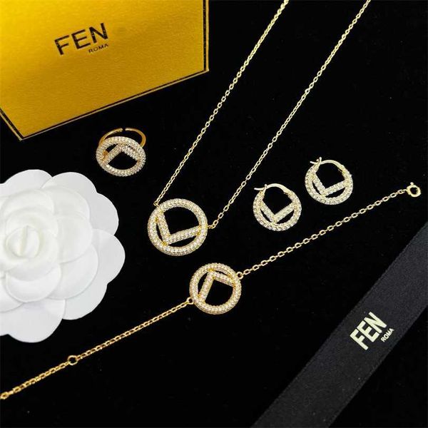 2023 designer new fenjia high-grade feeling full diamond circle letter f necklace temperament sweet bracelet earrings open ring han fan ins, Silver
2023 designer new fenjia high-grade feeling full diamond circle letter f necklace temperament sweet bracelet earrings open ring han fan ins, Silver