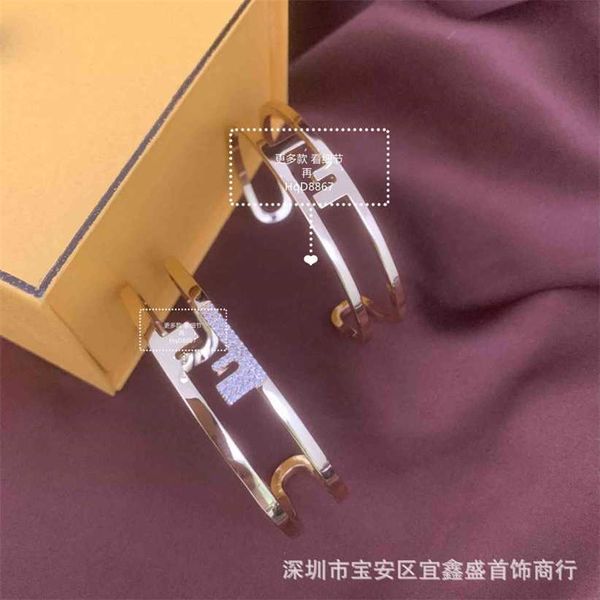 2023 designer new jewelry fen letter female bracelet live broadcast tiktok style hand ornaments, Black
2023 designer new jewelry fen letter female bracelet live broadcast tiktok style hand ornaments, Black
