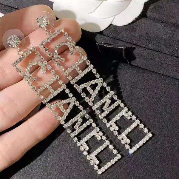 2023 designer new home small fragrant feng shui diamond letter 925 silver ear studs temperament korean women's group same long earrings, Golden
2023 designer new home small fragrant feng shui diamond letter 925 silver ear studs temperament korean women's group same long earrings, Golden