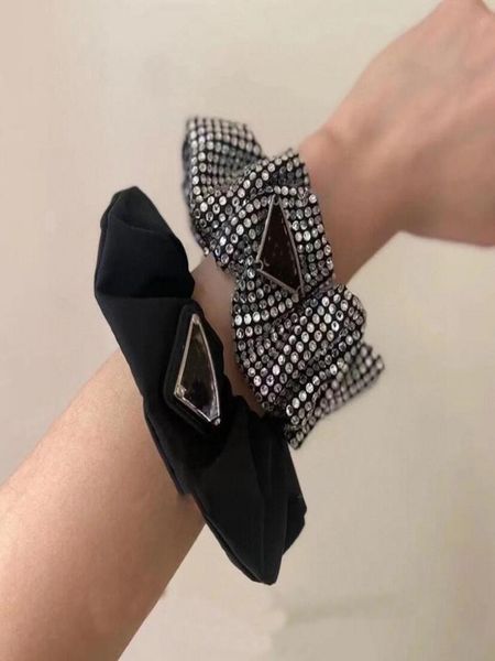 korean retro alphabet hair ring rhinestones go out allmatch temperament headwear female fast delivery3063656, Pink
korean retro alphabet hair ring rhinestones go out allmatch temperament headwear female fast delivery3063656, Pink