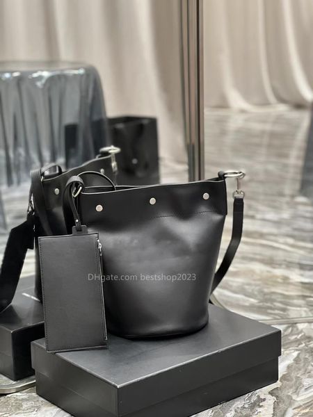 fashion bucket bag crossbody bag shoulder bag black mother bag street shooting handbag storage large capacity 30 * 20 * 28.5cm
fashion bucket bag crossbody bag shoulder bag black mother bag street shooting handbag storage large capacity 30 * 20 * 28.5cm