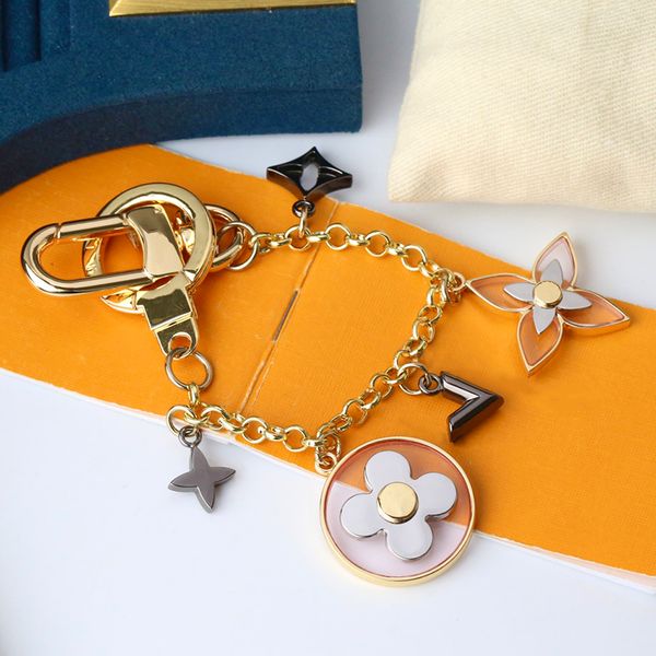 luxury designer chain fashion classic brand buckle letter design handmade gold chains mens womens bag pendant flower key ring long chains ni, Silver
luxury designer chain fashion classic brand buckle letter design handmade gold chains mens womens bag pendant flower key ring long chains ni, Silver