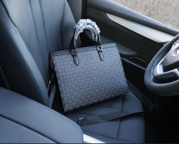 famous brand men shoulder bag luxury designer briefcase genuine leather business tote travel business document pack lapcase messenger bags 3
famous brand men shoulder bag luxury designer briefcase genuine leather business tote travel business document pack lapcase messenger bags 3