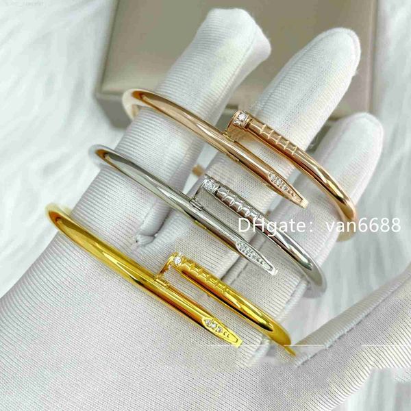 women carti bracelet rings bangles necklaces screw party wedding couple gift love fashion luxury designer with box a2, Black
women carti bracelet rings bangles necklaces screw party wedding couple gift love fashion luxury designer with box a2, Black