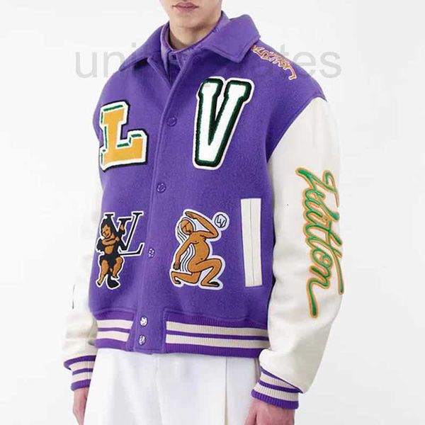 men's jackets designer wholesale custom chenille embroidery patch leather sleeve bomber baseball letterman varsity 2h4t, Black;brown
men's jackets designer wholesale custom chenille embroidery patch leather sleeve bomber baseball letterman varsity 2h4t, Black;brown
