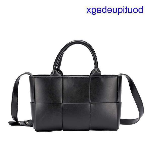 luxury bottegss venetss arco evening bags online store tote bag 2023 shopping new woven shoulder hand mother with logo nkyl
luxury bottegss venetss arco evening bags online store tote bag 2023 shopping new woven shoulder hand mother with logo nkyl