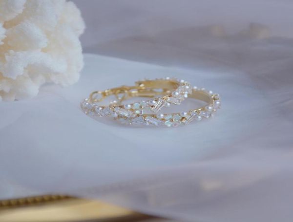 stud design fashion korea jewelery pearl crystal flower round earrings for woman holiday party daily exquisite earring3699680, Golden;silver
stud design fashion korea jewelery pearl crystal flower round earrings for woman holiday party daily exquisite earring3699680, Golden;silver
