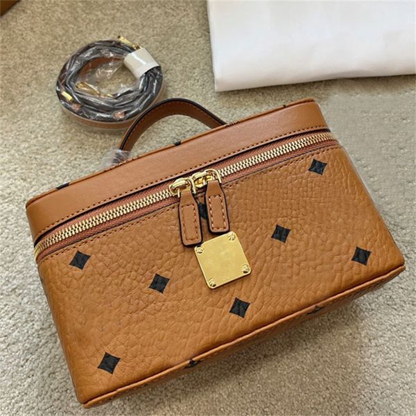 designer cross body makeup box luxury messenger bags for women shoulder bag fashion handbags metal chain satchel clutch bag 
designer cross body makeup box luxury messenger bags for women shoulder bag fashion handbags metal chain satchel clutch bag