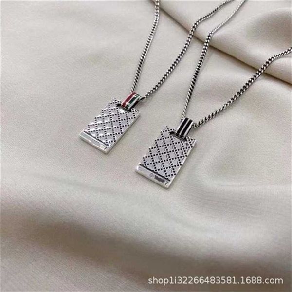 2023 designer new fashion jewelry 925 thai silver gujia green black rhombic rectangular hangtag enamel color necklace fashion net red men�
2023 designer new fashion jewelry 925 thai silver gujia green black rhombic rectangular hangtag enamel color necklace fashion net red men�
