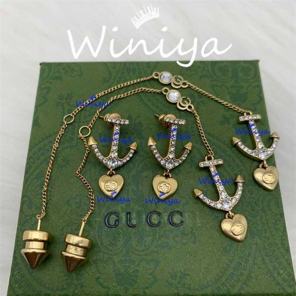 2023 designer new g family / gujia new letters diamond studded tassel earrings temperament personalized fashion earrings, Golden
2023 designer new g family / gujia new letters diamond studded tassel earrings temperament personalized fashion earrings, Golden