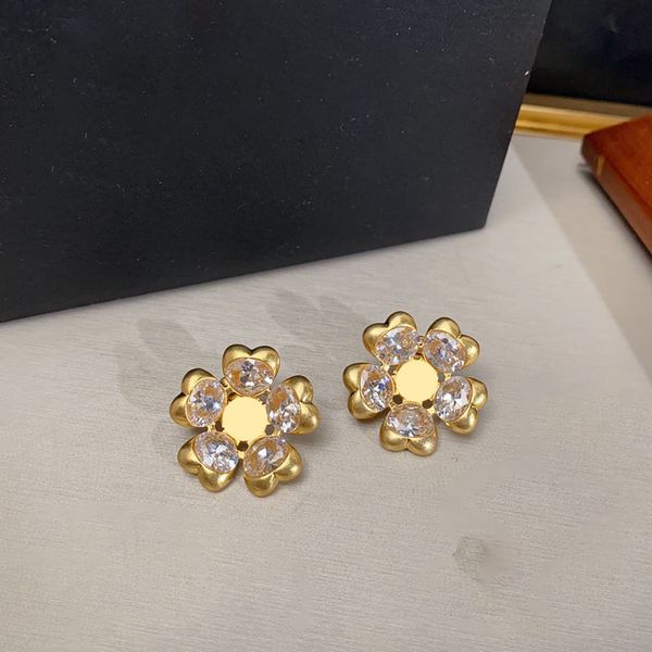 gold flower women earrings heart love petal charm with diamonds engagement anniversary nice jewelry, Golden
gold flower women earrings heart love petal charm with diamonds engagement anniversary nice jewelry, Golden