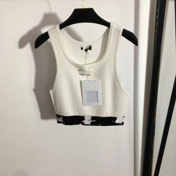 308 2023 runway spring women's sweaters brand same style beads short sleeve black white pullover fashion clothes meiyi, White;black
308 2023 runway spring women's sweaters brand same style beads short sleeve black white pullover fashion clothes meiyi, White;black