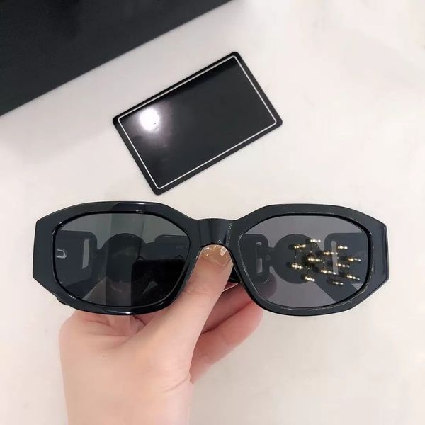 4361gb1/87 53mm square sunglasses black-gold / grey lens designer goggle beach sun glasses retro small frame luxury design uv400 with box, White;black
4361gb1/87 53mm square sunglasses black-gold / grey lens designer goggle beach sun glasses retro small frame luxury design uv400 with box, White;black