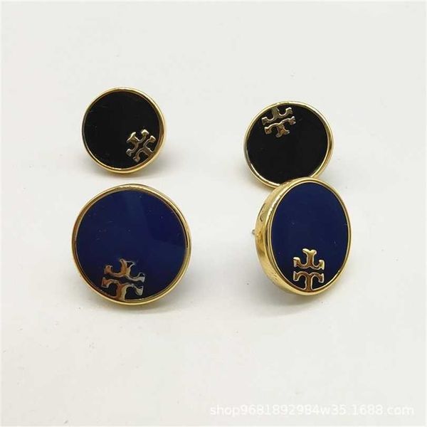 2023 designer new fashion jewelry wind drop oil black silver needle advanced wind temperament women's personalized, Golden
2023 designer new fashion jewelry wind drop oil black silver needle advanced wind temperament women's personalized, Golden