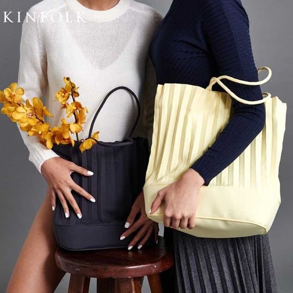 women's design design pleated bag simple handbag travel shopping bag tot bag crossbody bucket bag 0322
women's design design pleated bag simple handbag travel shopping bag tot bag crossbody bucket bag 0322