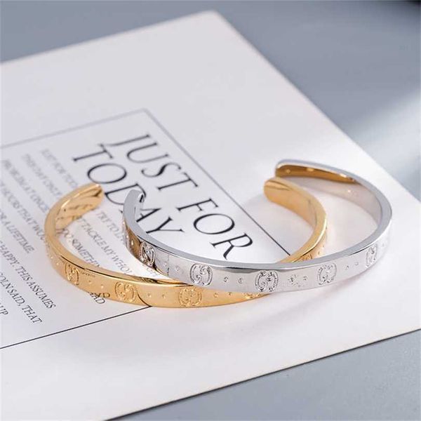 2023 designer new jewelry same double electroplating 18k platinum bracelet has straight fashion trend, Black
2023 designer new jewelry same double electroplating 18k platinum bracelet has straight fashion trend, Black