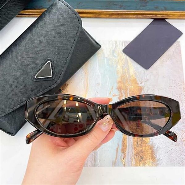 new designer womens oval frame cool sunglasses pr 26 luxury sunshade retro cats eye small frame outdoor party personality logo on the leg wi, White;black
new designer womens oval frame cool sunglasses pr 26 luxury sunshade retro cats eye small frame outdoor party personality logo on the leg wi, White;black