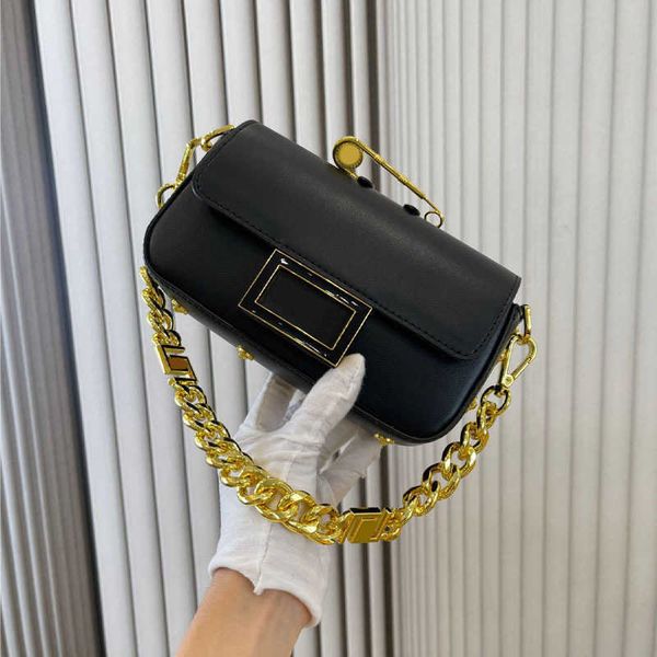 baguette designer bgs women pin handle chain shoulder bags luxurys handbag leather female cool purses chain bag 220415
baguette designer bgs women pin handle chain shoulder bags luxurys handbag leather female cool purses chain bag 220415