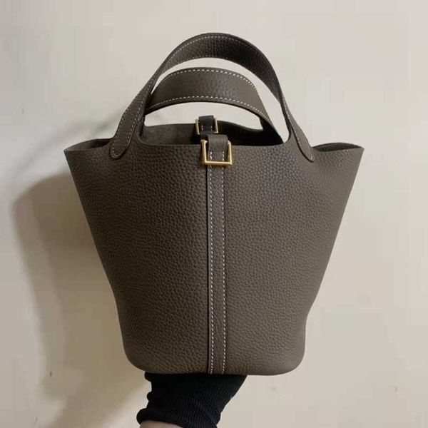 handmade 9a beeswax line designer bags luxury ladies handbags classic fashion picotin large capacity vegetable basket bucket bag tc
handmade 9a beeswax line designer bags luxury ladies handbags classic fashion picotin large capacity vegetable basket bucket bag tc