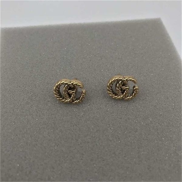 2023 designer new fashion jewelry family classic snake double letter women's net red s925 silver needle versatile earrings, Golden
2023 designer new fashion jewelry family classic snake double letter women's net red s925 silver needle versatile earrings, Golden