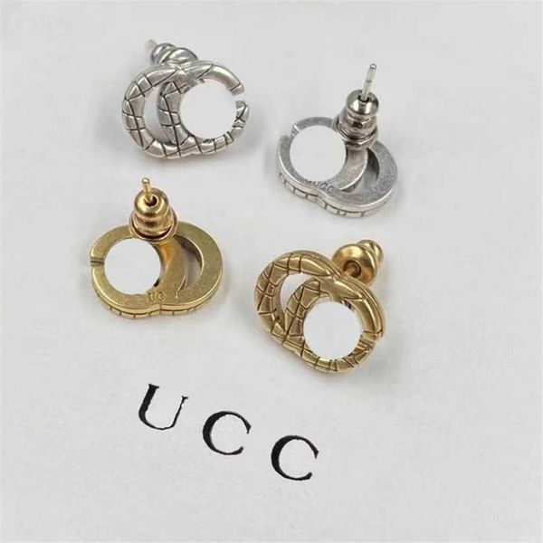 2023 designer new gujia double-g silver needle brass material old fashion versatile small design earrings, Golden
2023 designer new gujia double-g silver needle brass material old fashion versatile small design earrings, Golden