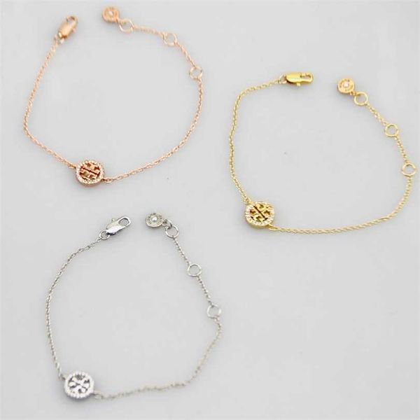 2023 designer new t jewelry round pendant simple bracelet copper electroplated real gold handwear, Black
2023 designer new t jewelry round pendant simple bracelet copper electroplated real gold handwear, Black