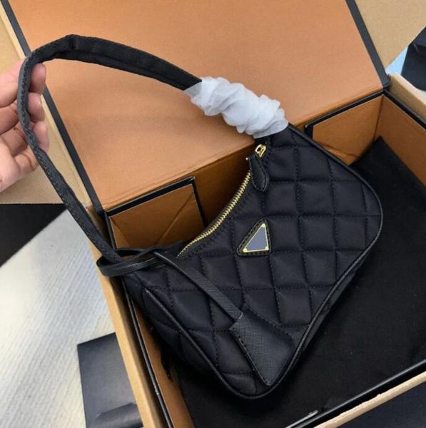 luxury designer tote bag underarm bags hobo for women shoulder bag womens chest pack lady tote chains handbags purse messenger bag handbag
luxury designer tote bag underarm bags hobo for women shoulder bag womens chest pack lady tote chains handbags purse messenger bag handbag