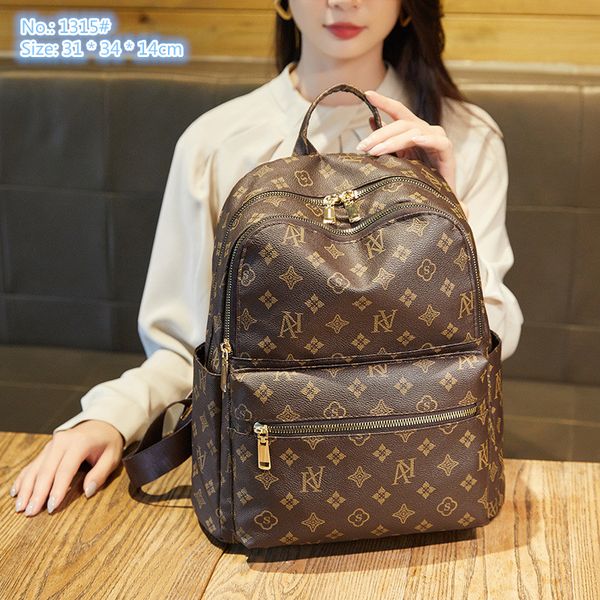 factory wholesale ladies shoulder bag 2 colors simple double zipper retro backpack soft contrast leather fashion handbag street trend printi
factory wholesale ladies shoulder bag 2 colors simple double zipper retro backpack soft contrast leather fashion handbag street trend printi
