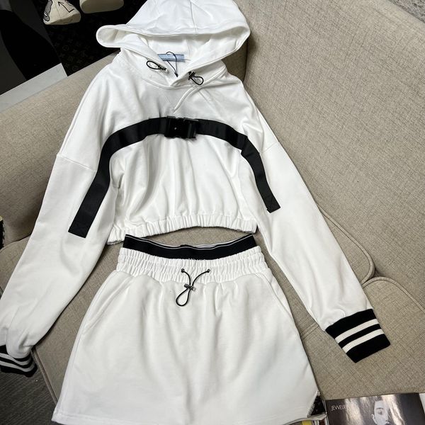 2023ss designer dress spring women jaket pants short fashion s crew neck luxury brand clothing long sleeves leisure style, White
2023ss designer dress spring women jaket pants short fashion s crew neck luxury brand clothing long sleeves leisure style, White