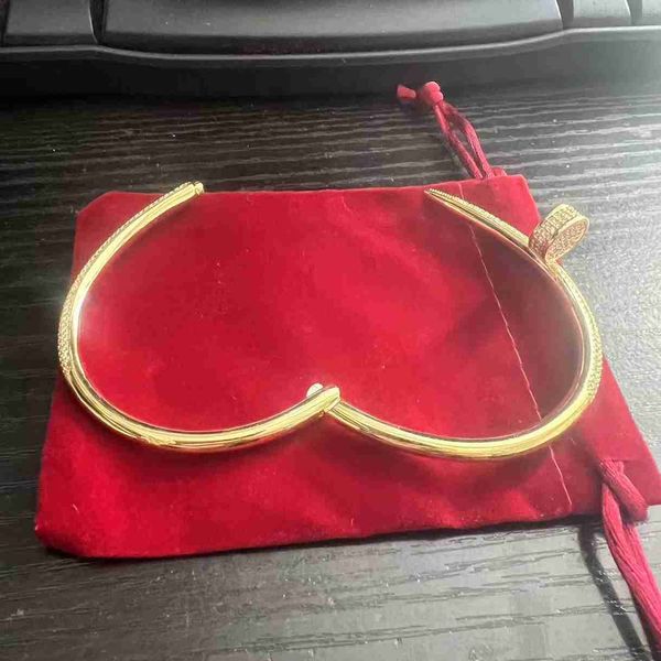 fashion nail cuff bracelet women man 18k gold plated love bangle full diamond bracelets jewelry for gift size 17 and 19, Black
fashion nail cuff bracelet women man 18k gold plated love bangle full diamond bracelets jewelry for gift size 17 and 19, Black