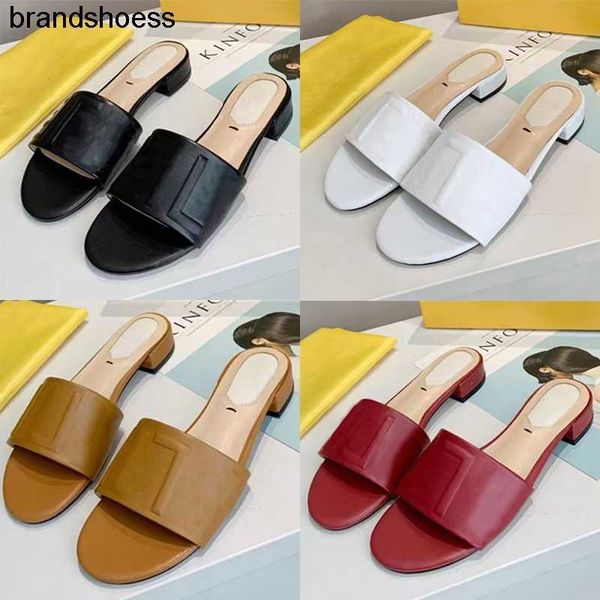 2023 black leather slides women designer sandals lettering calfskin 25 mm flats slipper flip flops summer beach shoes no271
2023 black leather slides women designer sandals lettering calfskin 25 mm flats slipper flip flops summer beach shoes no271
