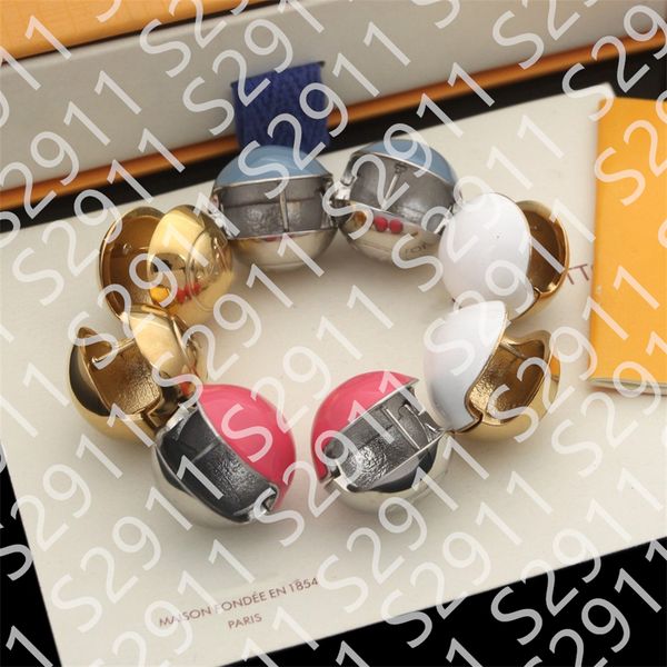 luxury designer round ball stud earrings charm stainless steel v letter engrave women jewelry accessories no box, Golden;silver
luxury designer round ball stud earrings charm stainless steel v letter engrave women jewelry accessories no box, Golden;silver