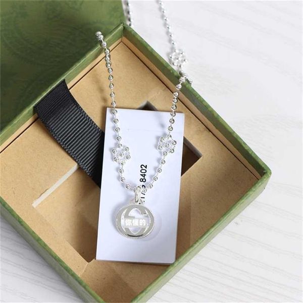 2023 designer new jewelry version of ancient family interlocking snowflake necklace female personality fashion trend couple double pendant, Black
2023 designer new jewelry version of ancient family interlocking snowflake necklace female personality fashion trend couple double pendant, Black