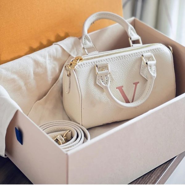 2023ss designer luxury handbags for womens crossbody purses ggitys large capacity versatile totes multicolour fashion lnclined shoulder bl
2023ss designer luxury handbags for womens crossbody purses ggitys large capacity versatile totes multicolour fashion lnclined shoulder bl