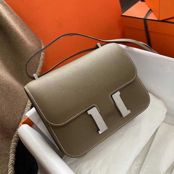 r 9a women's bag epsom leather handmade wax line stewardess small square luxury classic fashion single shoulder messenger
r 9a women's bag epsom leather handmade wax line stewardess small square luxury classic fashion single shoulder messenger