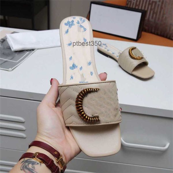 fashion slippers 2023 ggity luxury design summer men flat women slope heel leather rubber letter casual sandals 02-013, Black
fashion slippers 2023 ggity luxury design summer men flat women slope heel leather rubber letter casual sandals 02-013, Black