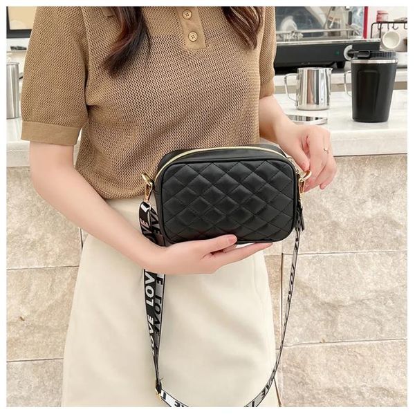 designers messenger bag for women crossbody camera bag leather double zip color matching casual wide strap shoulder bags 96124
designers messenger bag for women crossbody camera bag leather double zip color matching casual wide strap shoulder bags 96124