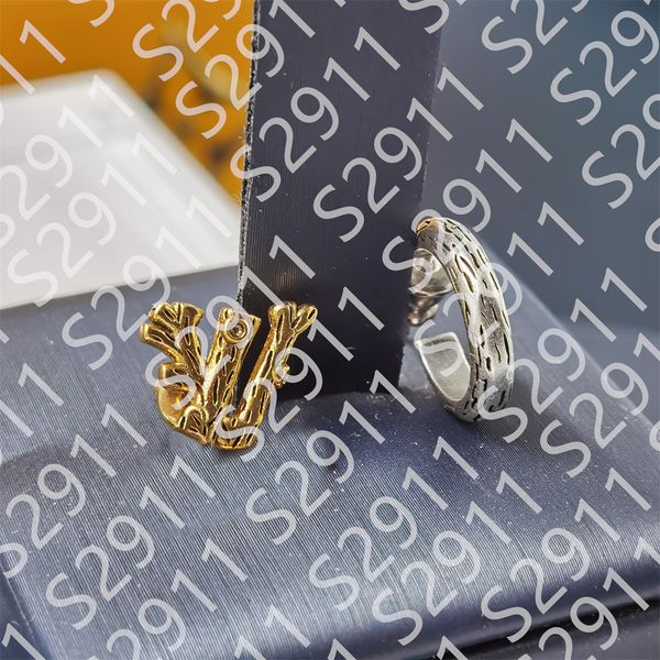 fashion luxury gold ancient forest v letter stud earrings jewelry earrings designer women party wedding earring jewelry with box, Golden;silver
fashion luxury gold ancient forest v letter stud earrings jewelry earrings designer women party wedding earring jewelry with box, Golden;silver