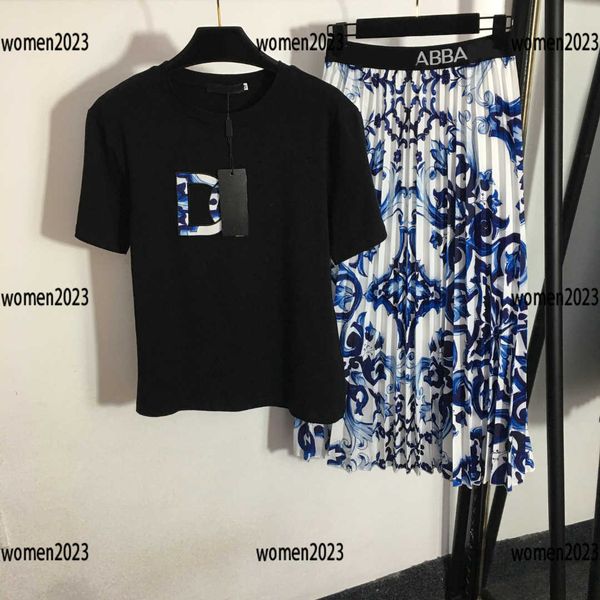women's suit girl sets ladies dress 2pcs t-shirt and blue and white porcelain printed skirt summer size s-xl new arrival mar14
women's suit girl sets ladies dress 2pcs t-shirt and blue and white porcelain printed skirt summer size s-xl new arrival mar14